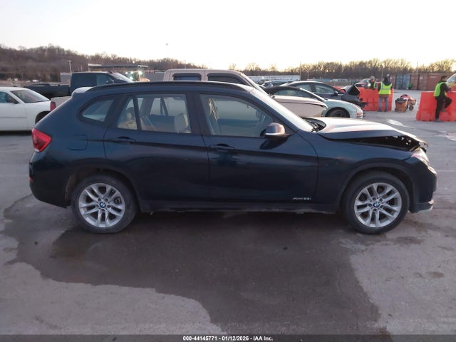 2015 Bmw X1 Xdrive28i მანქანა იყიდება აუქციონზე, vin: WBAVL1C50FVY38208, აუქციონის ნომერი: 44145771