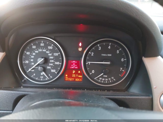 2015 Bmw X1 Xdrive28i მანქანა იყიდება აუქციონზე, vin: WBAVL1C50FVY38208, აუქციონის ნომერი: 44145771