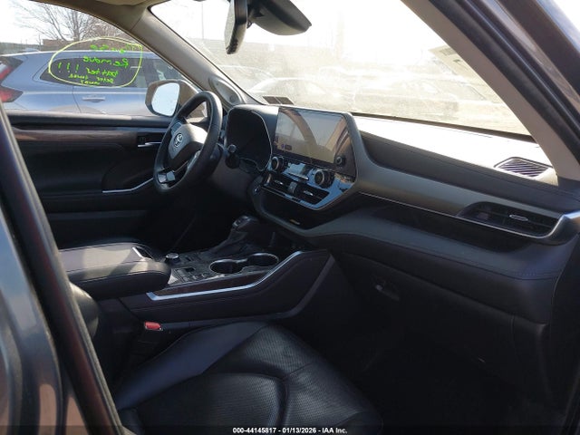 5TDKDRBHXPS020381 Toyota Highlander Limited