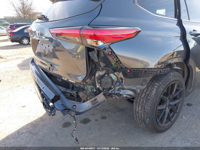 5TDKDRBHXPS020381 Toyota Highlander Limited