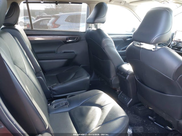 5TDKDRBHXPS020381 Toyota Highlander Limited