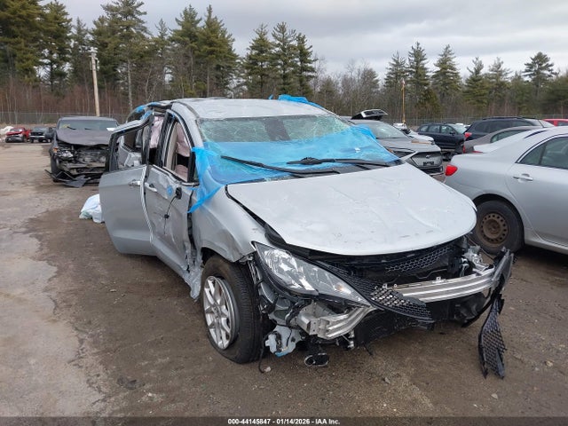 2024 CHRYSLER VOYAGER 2C4RC1CG6RR160268 Photo 0