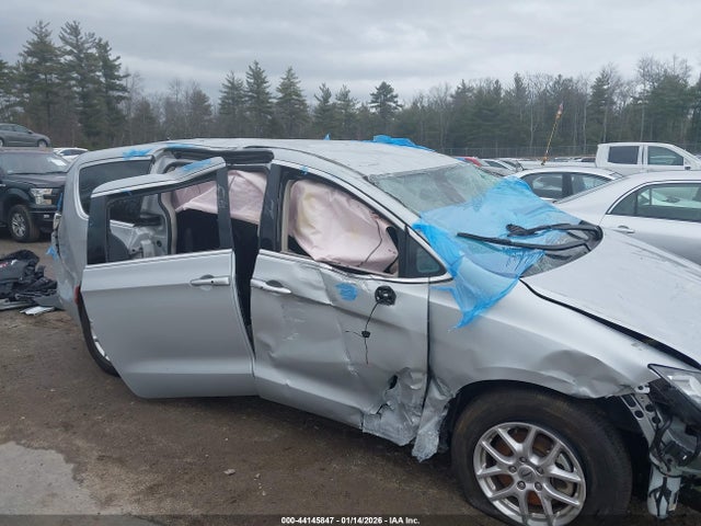 2024 CHRYSLER VOYAGER 2C4RC1CG6RR160268 Photo 5