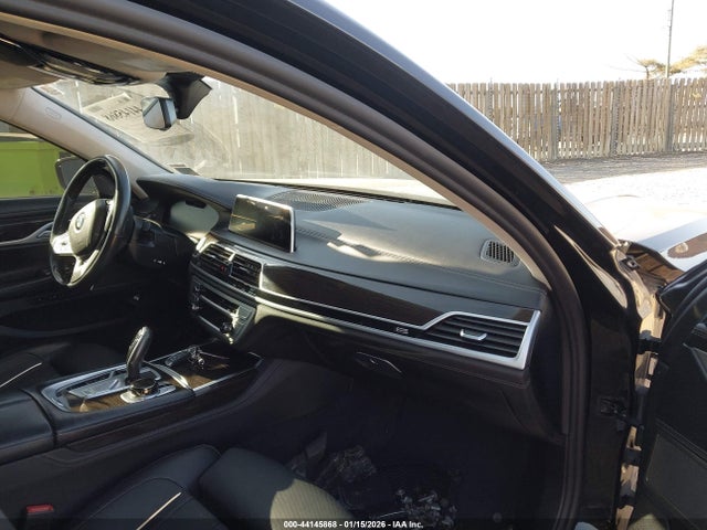 2021 BMW 750I WBA7U2C03MCE90660 Photo 4