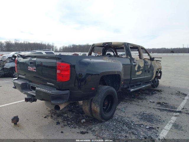 44145888 :رقم المزاد ، 1GT42WEY7KF201228 vin ، 2019 Gmc Sierra 3500hd Denali مزاد بيع