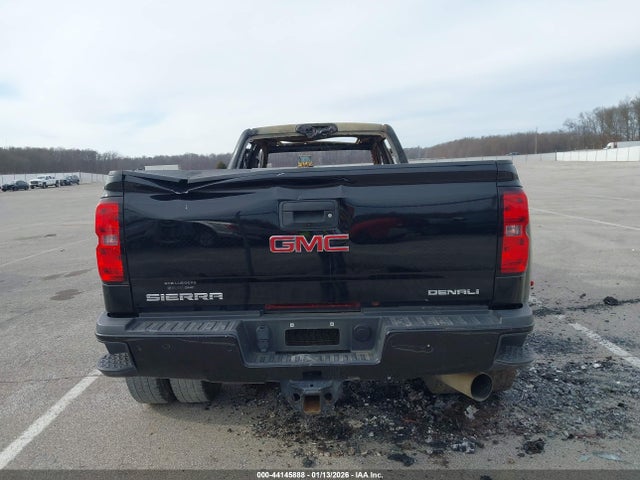 44145888 :رقم المزاد ، 1GT42WEY7KF201228 vin ، 2019 Gmc Sierra 3500hd Denali مزاد بيع