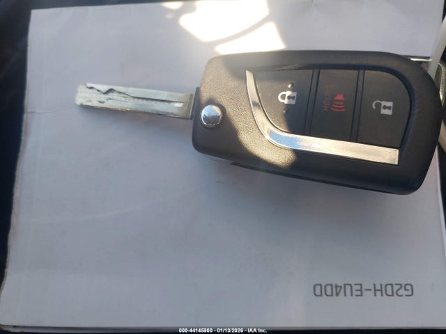 JTMMWRFV7PD205616 Toyota Rav4 Hybrid Le