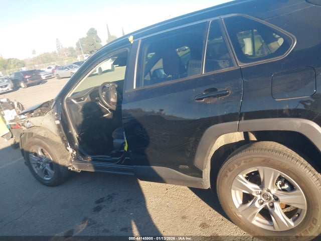 JTMMWRFV7PD205616 Toyota Rav4 Hybrid Le