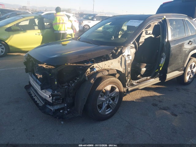 JTMMWRFV7PD205616 Toyota Rav4 Hybrid Le
