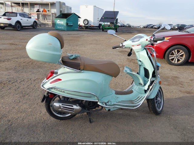 ZAPM818G7P5910824 Vespa Primavera/sprint 150