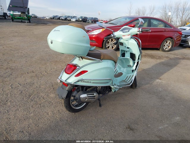 ZAPM818G7P5910824 Vespa Primavera/sprint 150