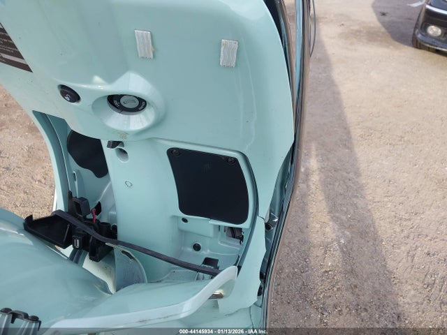 ZAPM818G7P5910824 Vespa Primavera/sprint 150