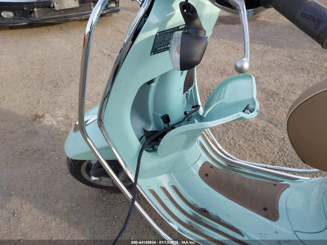 ZAPM818G7P5910824 Vespa Primavera/sprint 150