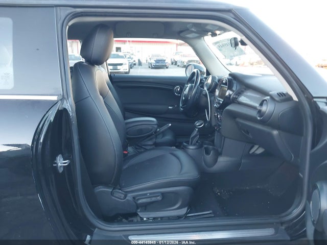 2018 MINI HARDTOP WMWXP5C59J2G63443 Photo 4