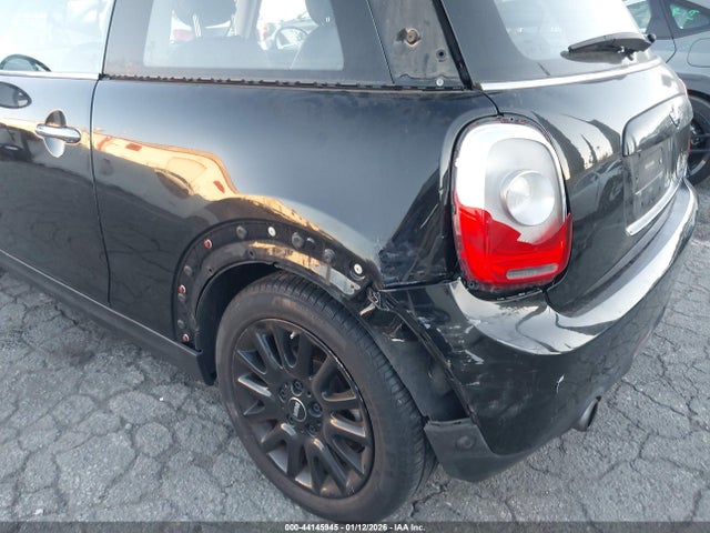 2018 MINI HARDTOP WMWXP5C59J2G63443 Photo 5