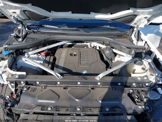 2019 BMW X5 5UXCR6C57KLL04018 Photo 9