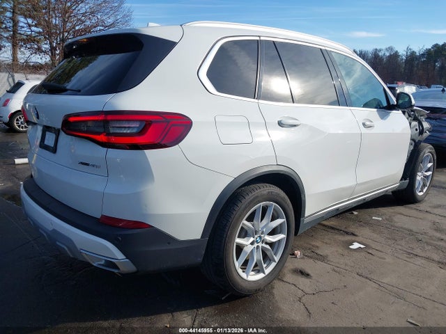 2019 BMW X5 5UXCR6C57KLL04018 Photo 3