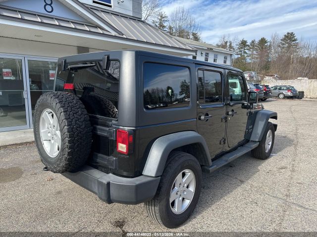 2018 JEEP WRANGLER JK UNLIMITED 1C4BJWDG5JL854675 Photo 3
