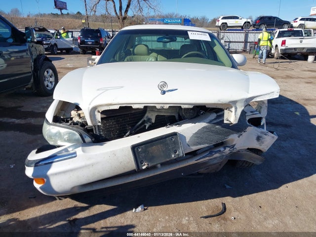 44146040 :رقم المزاد ، 1G4CW54KX54106844 vin ، 2005 Buick Park Avenue مزاد بيع