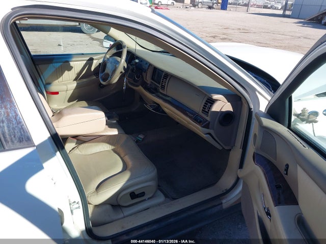 44146040 :رقم المزاد ، 1G4CW54KX54106844 vin ، 2005 Buick Park Avenue مزاد بيع