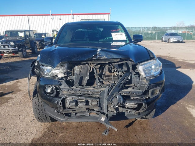 5TFCZ5AN1JX124846 Toyota Tacoma Sr V6