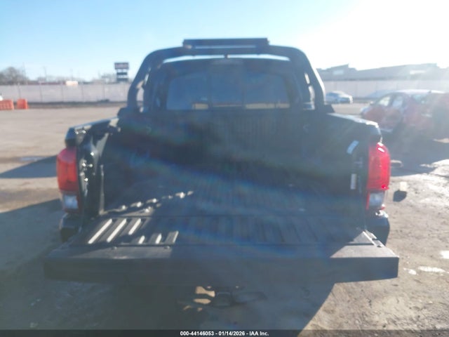 5TFCZ5AN1JX124846 Toyota Tacoma Sr V6