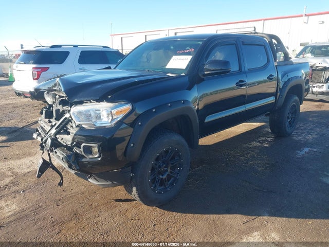5TFCZ5AN1JX124846 Toyota Tacoma Sr V6