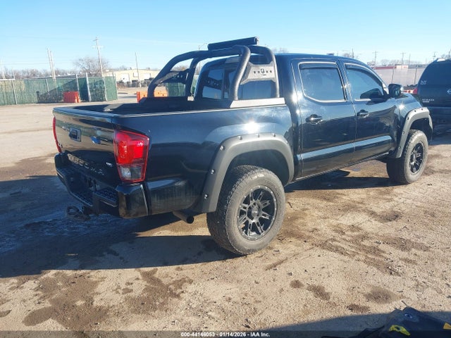 5TFCZ5AN1JX124846 Toyota Tacoma Sr V6