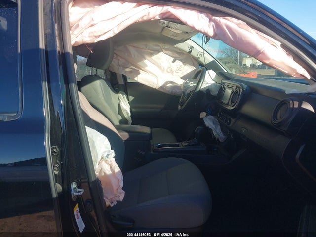 5TFCZ5AN1JX124846 Toyota Tacoma Sr V6