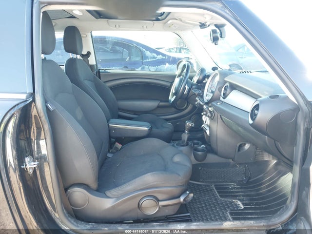 2007 MINI COOPER WMWMF33507TT54809 Photo 4