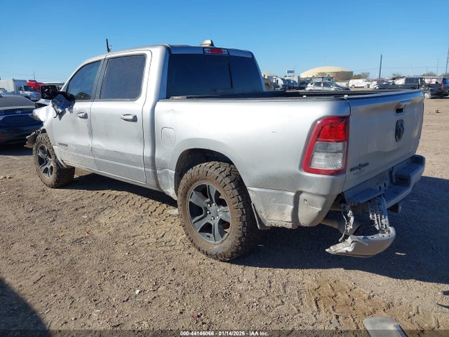 44146066 :رقم المزاد ، 1C6RREFT8NN415564 vin ، 2022 Ram 1500 Lone Star  4x2 5'7 Box مزاد بيع