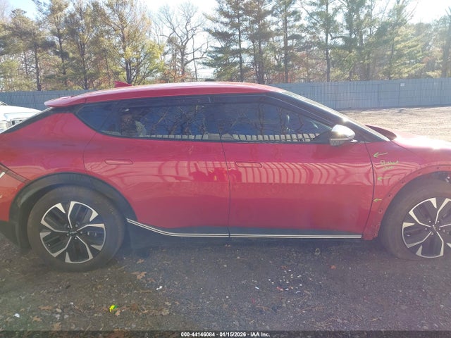KNDC3DLC7R5621253 KIA Ev6 Wind