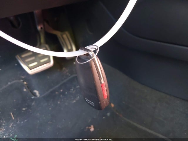 2019 AUDI A3 WAUAUGFF2KA097628 Photo 10