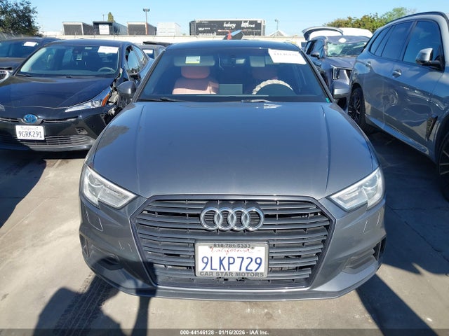 WAUAUGFF2KA097628 Audi A3 40 Titanium Premium