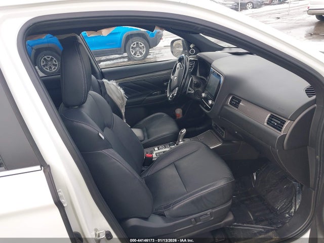 2020 MITSUBISHI OUTLANDER PHEV JA4J24A54LZ029737 Photo 4