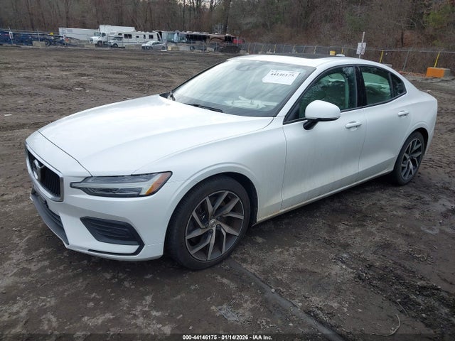 2019 VOLVO S60 7JRA22TK5KG017976 Photo 1