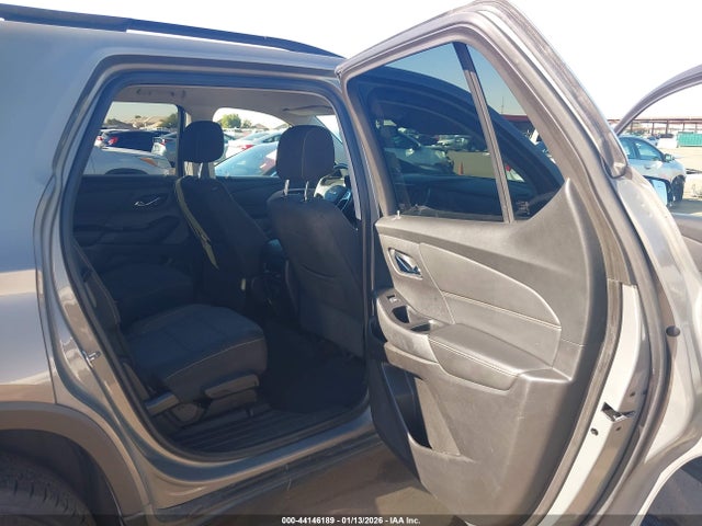 1GNERGKW0KJ228705 Chevrolet Traverse 1lt