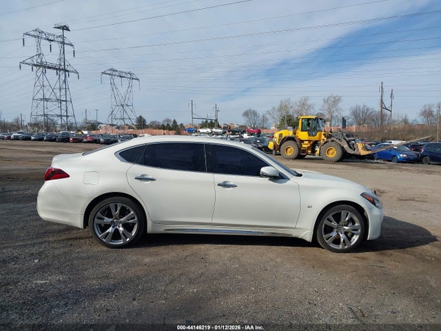 44146219 :رقم المزاد ، JN1BY1PR6HM210413 vin ، 2017 Infiniti Q70l 3.7x مزاد بيع