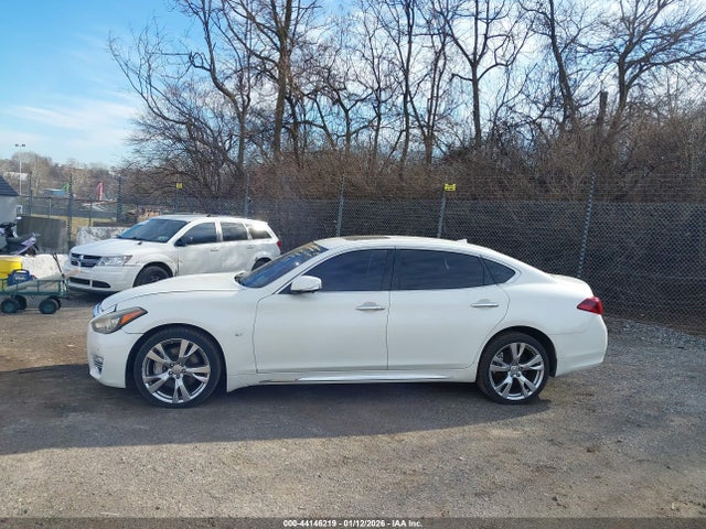 44146219 :رقم المزاد ، JN1BY1PR6HM210413 vin ، 2017 Infiniti Q70l 3.7x مزاد بيع