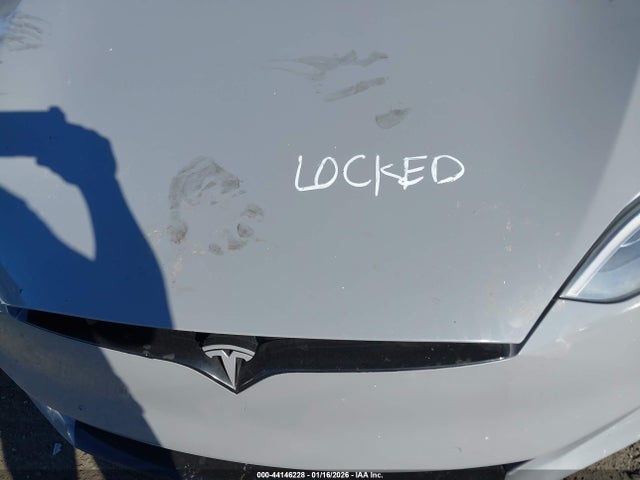 2016 TESLA MODEL S 5YJSA1E17GF151684 Photo 9