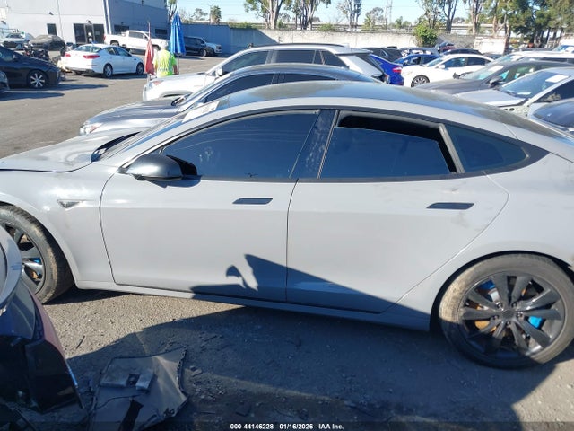 Tesla Model S 60/70/75/85 2016 5YJSA1E17GF151684 Image 13