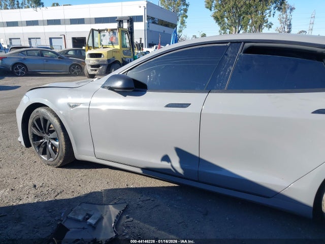 2016 TESLA MODEL S 5YJSA1E17GF151684 Photo 6