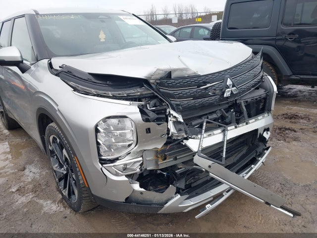 2023 MITSUBISHI OUTLANDER JA4J4UA83PZ024555 Photo 5