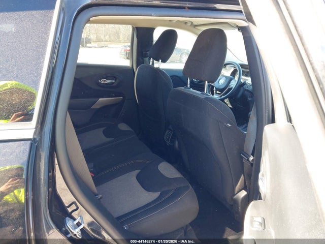 Jeep Cherokee Latitude 4x4 2018 1C4PJMCB9JD500748 Image 8