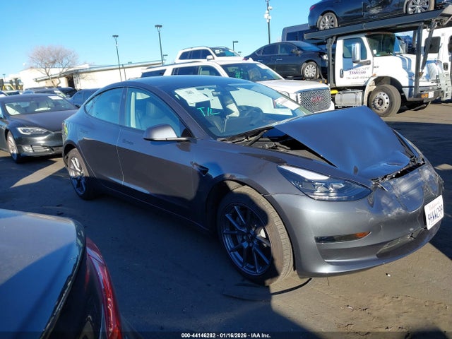 Tesla Model 3 Rear-wheel Drive 2023 5YJ3E1EA4PF638883 Image 13