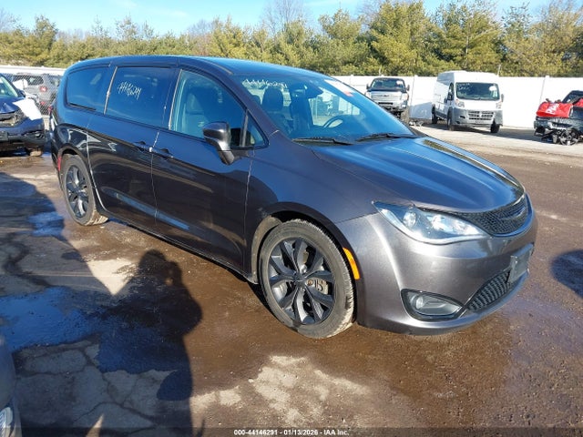 2019 CHRYSLER PACIFICA 2C4RC1FGXKR532423