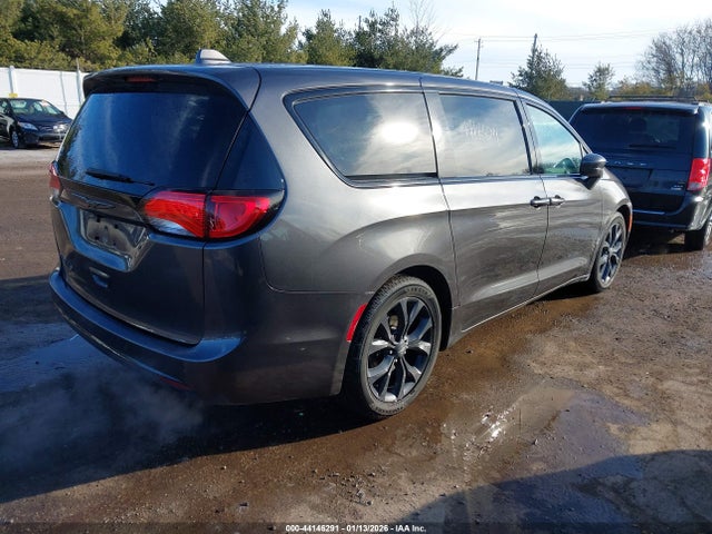 2019 CHRYSLER PACIFICA 2C4RC1FGXKR532423 Photo 3