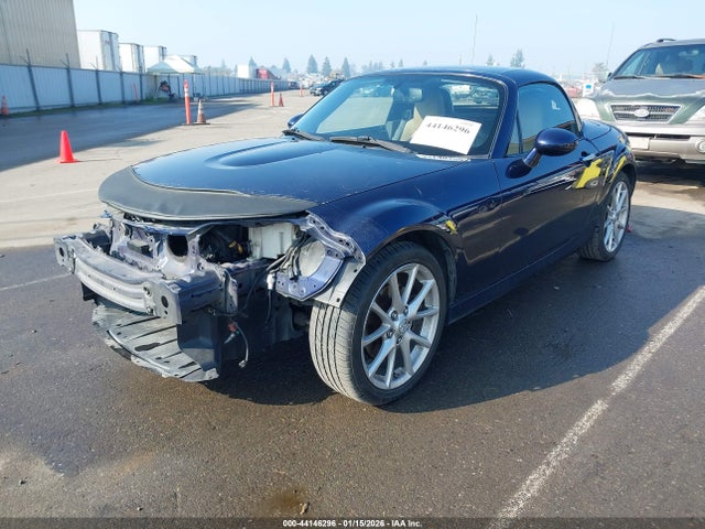 2011 MAZDA MX-5 MIATA JM1NC2PF2B0213375 Photo 1