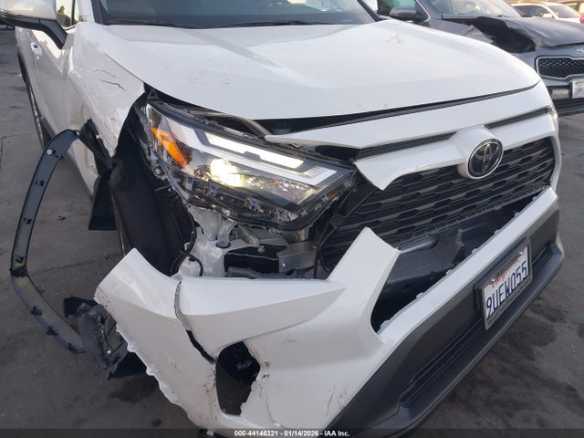 2T3C1RFV0SW399542 Toyota Rav4 Xle Premium