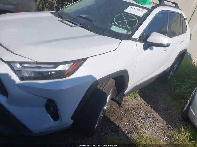 2T3C1RFV0SW399542 Toyota Rav4 Xle Premium